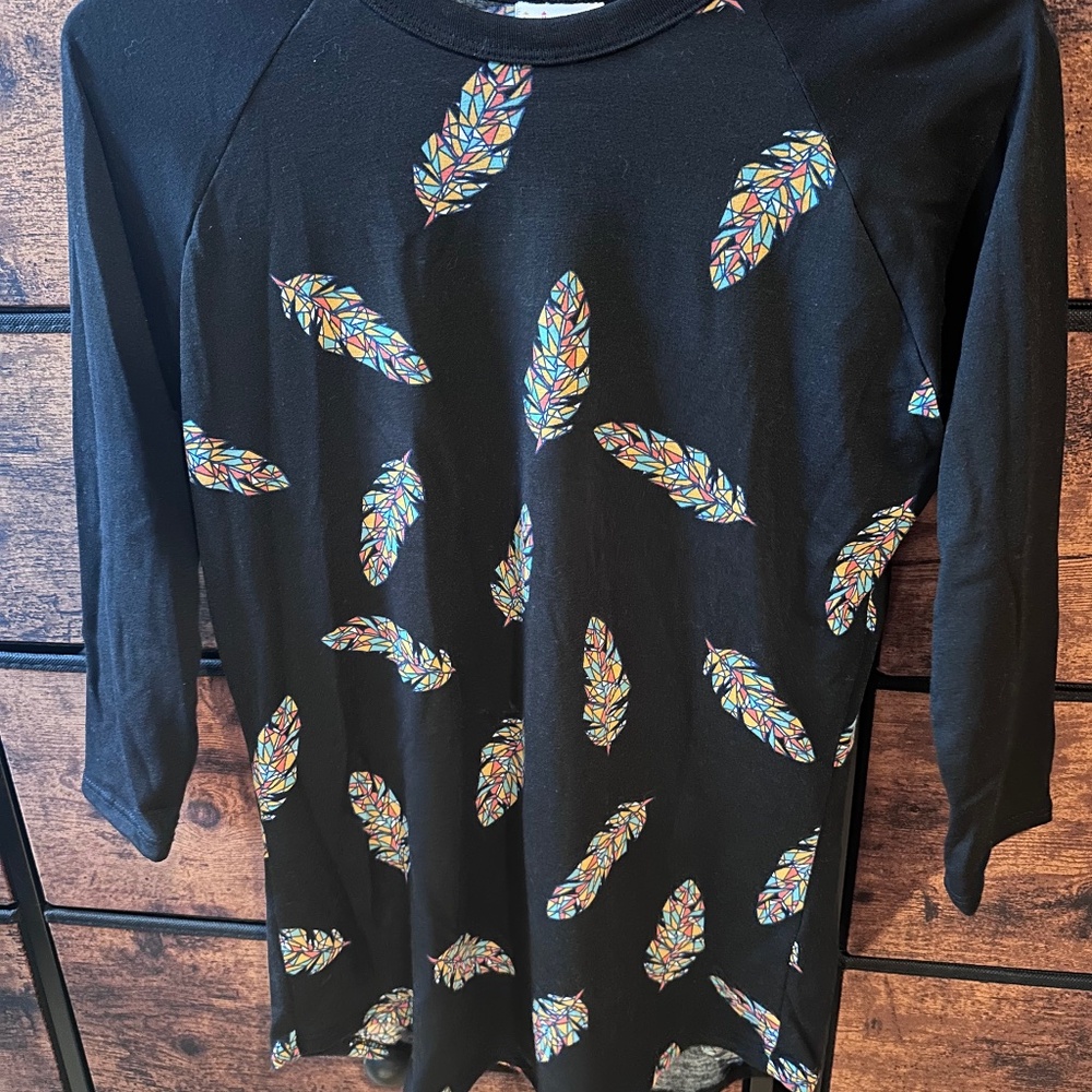 Lularoe feather baseball tee